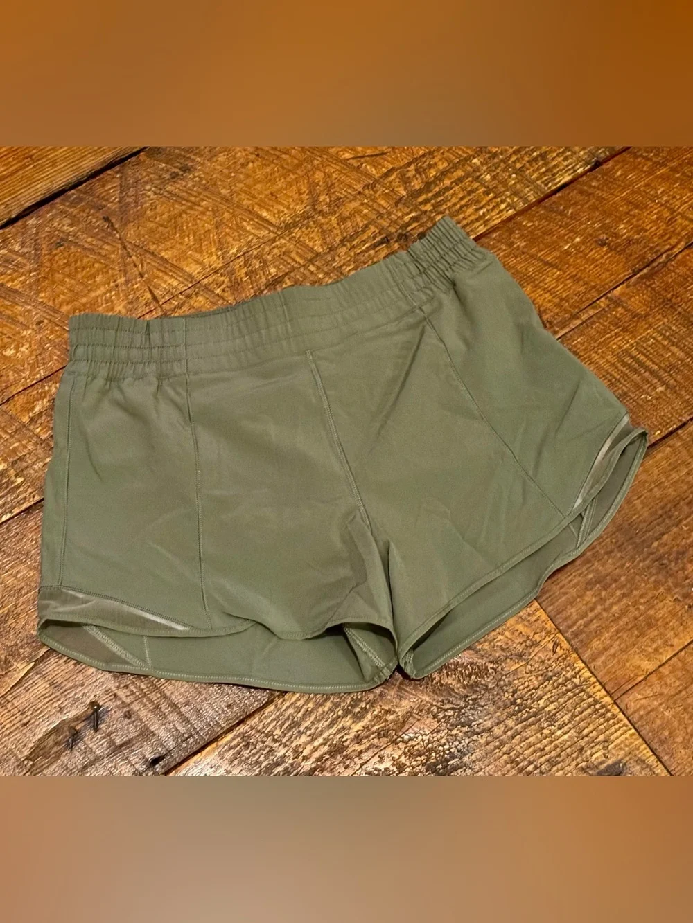 Lululemon 🍋 Hotty Hot Running Shorts Olive Green Size 10